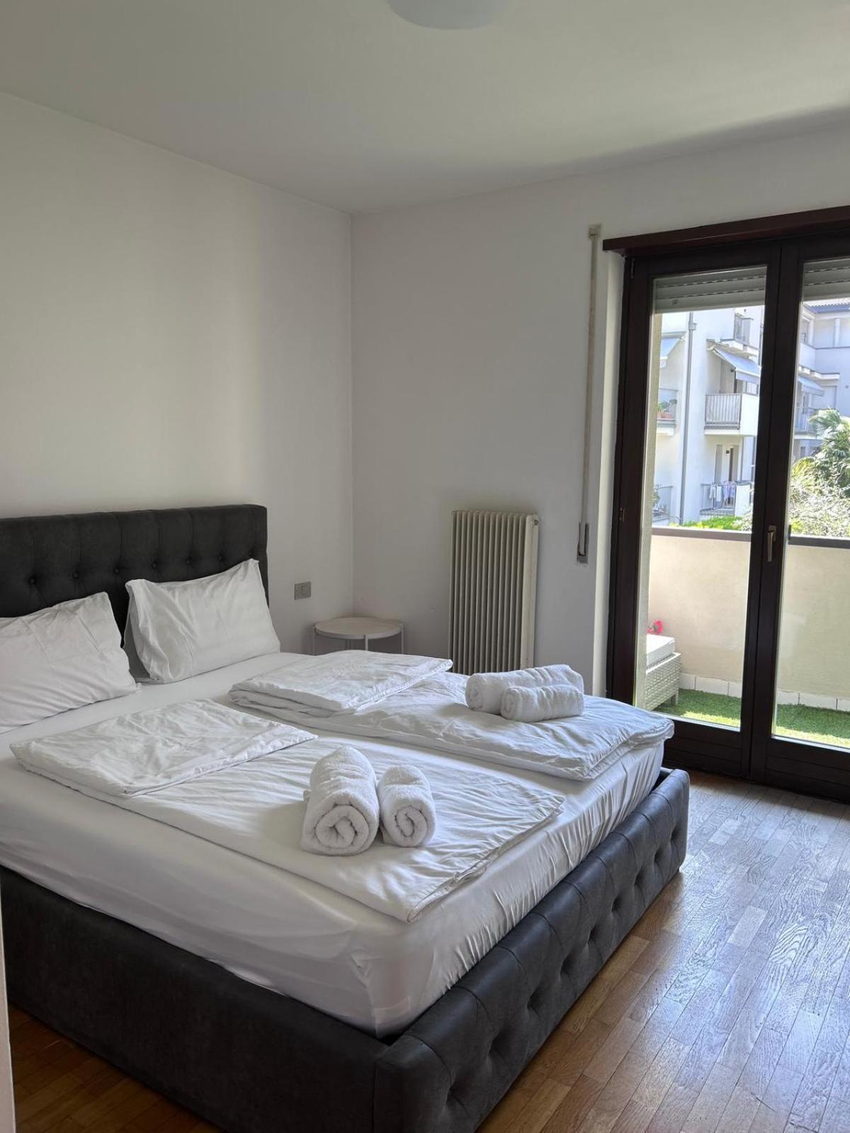 Ferienwohnung La Cascata Bianca Riva del Garda Exterior foto